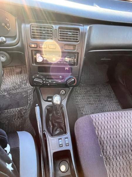 Toyota Carina E Liperi - valokuva 8