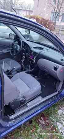 Nissan Almera Эспоо