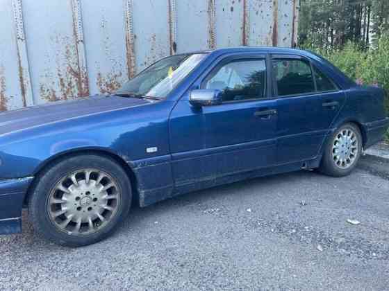 Mercedes-Benz 200 Karkkila