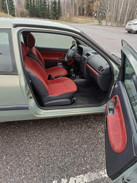 Renault Clio Vantaa - valokuva 6