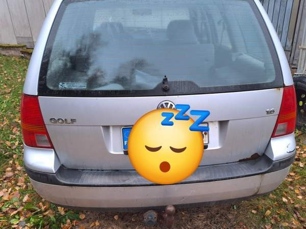 Volkswagen Golf Luga - valokuva 1