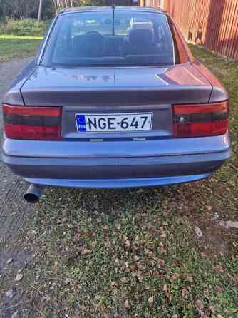 Opel Calibra Kruunupyy