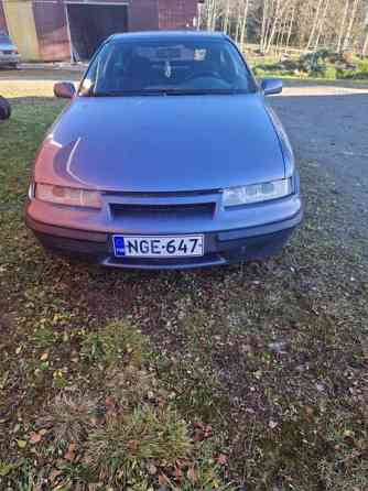 Opel Calibra Kruunupyy