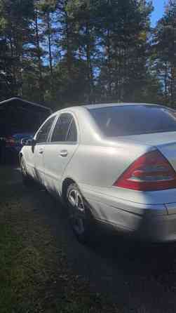 Mercedes-Benz 180 Raahe