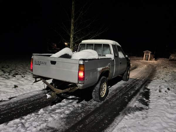 Nissan King Cab Jokioinen - изображение 3