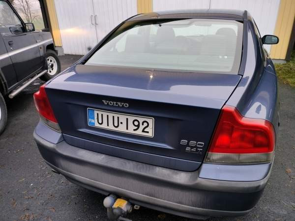 Volvo S60 Углеуральский - изображение 2