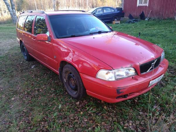 Volvo V70 Iisalmi - valokuva 2