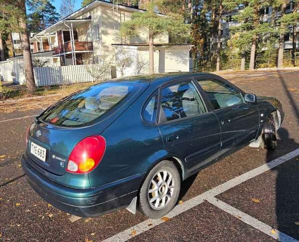 Toyota Corolla Helsinki - valokuva 4
