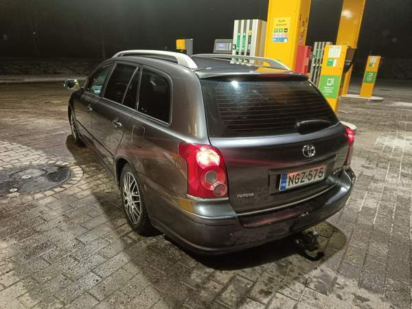 Toyota Avensis Савонлинна - изображение 4