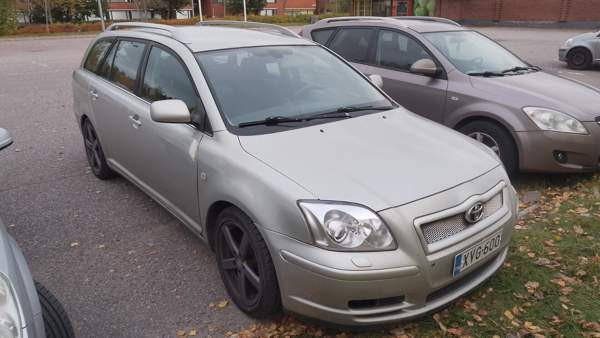 Toyota Avensis Kärkölä - valokuva 1