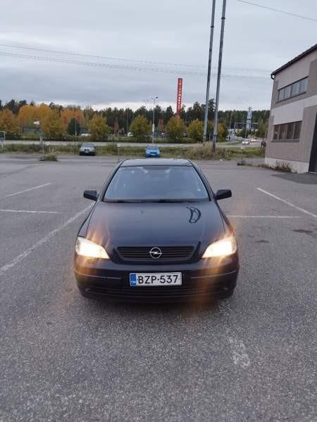 Opel Astra Jyväskylä - valokuva 1