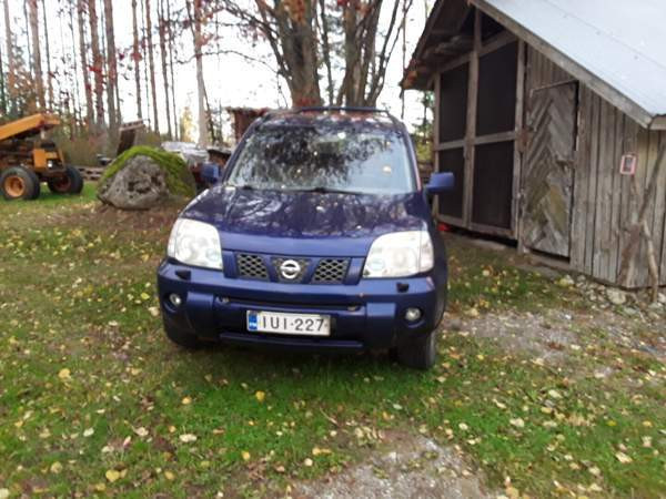 Nissan X-Trail Juuka - valokuva 1