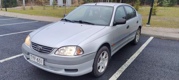 Toyota Avensis Äänekoski - photo 1