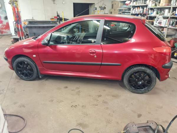 Peugeot 206 Mänttä-Vilppula - valokuva 1
