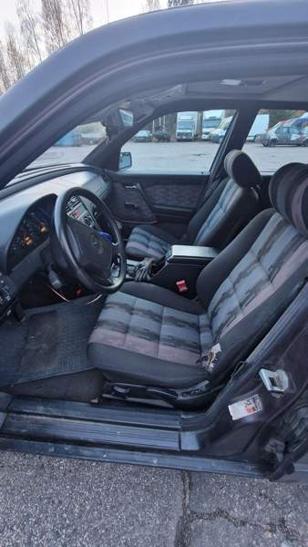 Mercedes-Benz C Hausjärvi - valokuva 5