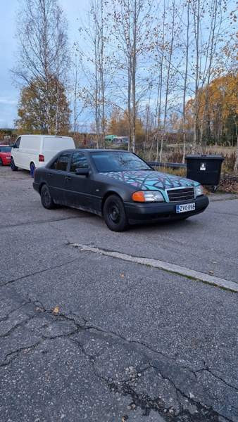 Mercedes-Benz C Hausjärvi - valokuva 4