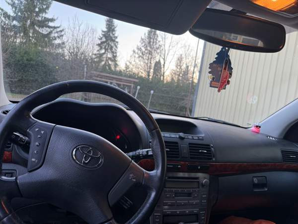 Toyota Avensis Somero - photo 3